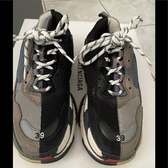 Balenciaga Other - 🌸SOLD🌸 Balenciaga Triple S Bi-Color